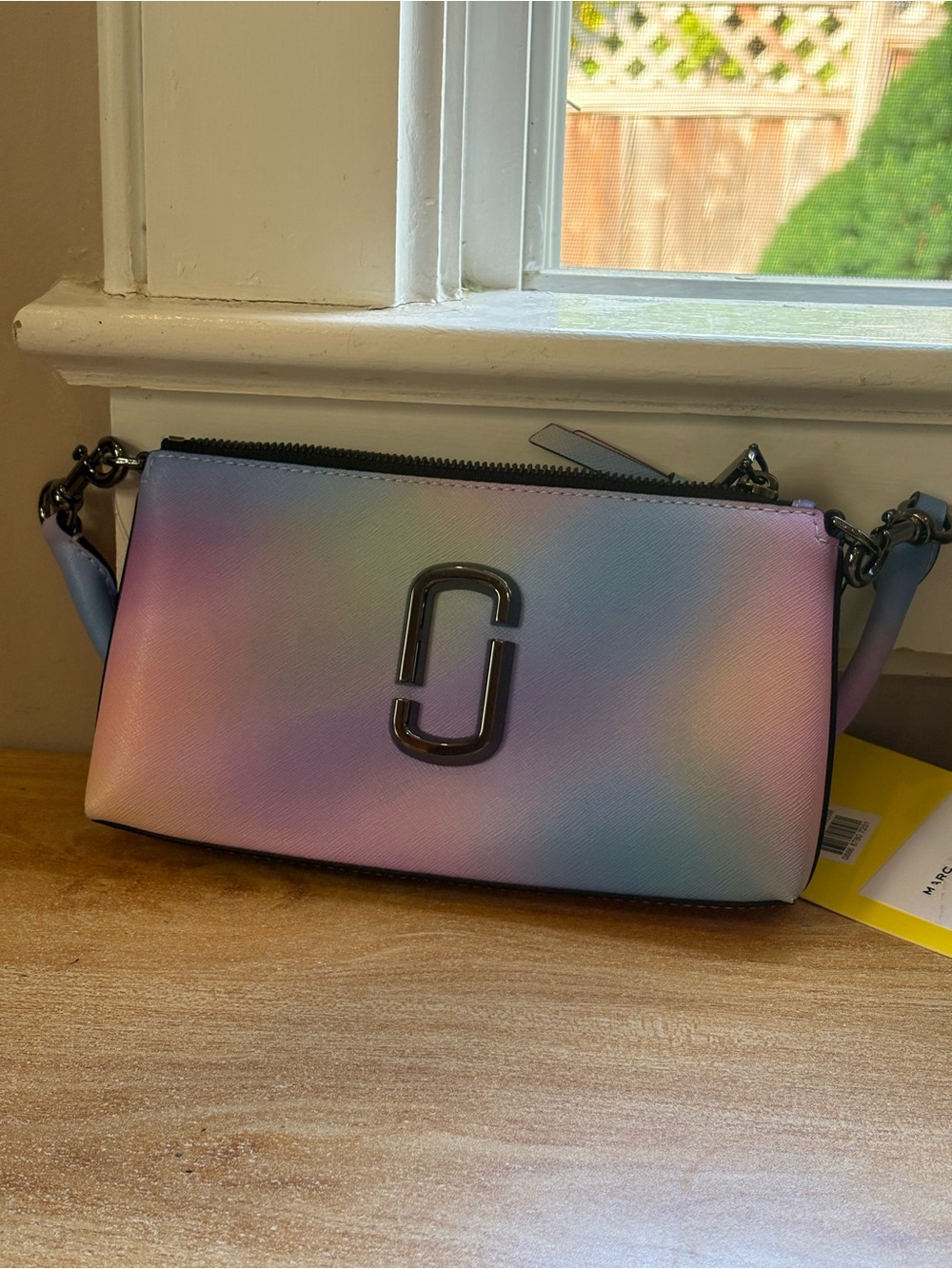 Marc Jacobs Iridescent Pastel Clutch in Blue-Lavender Gradient - Picture 4 of 7